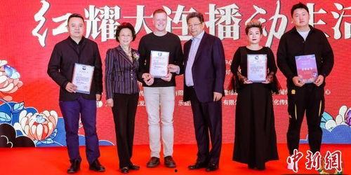 网红与逆行者,共筑时代精神图谱